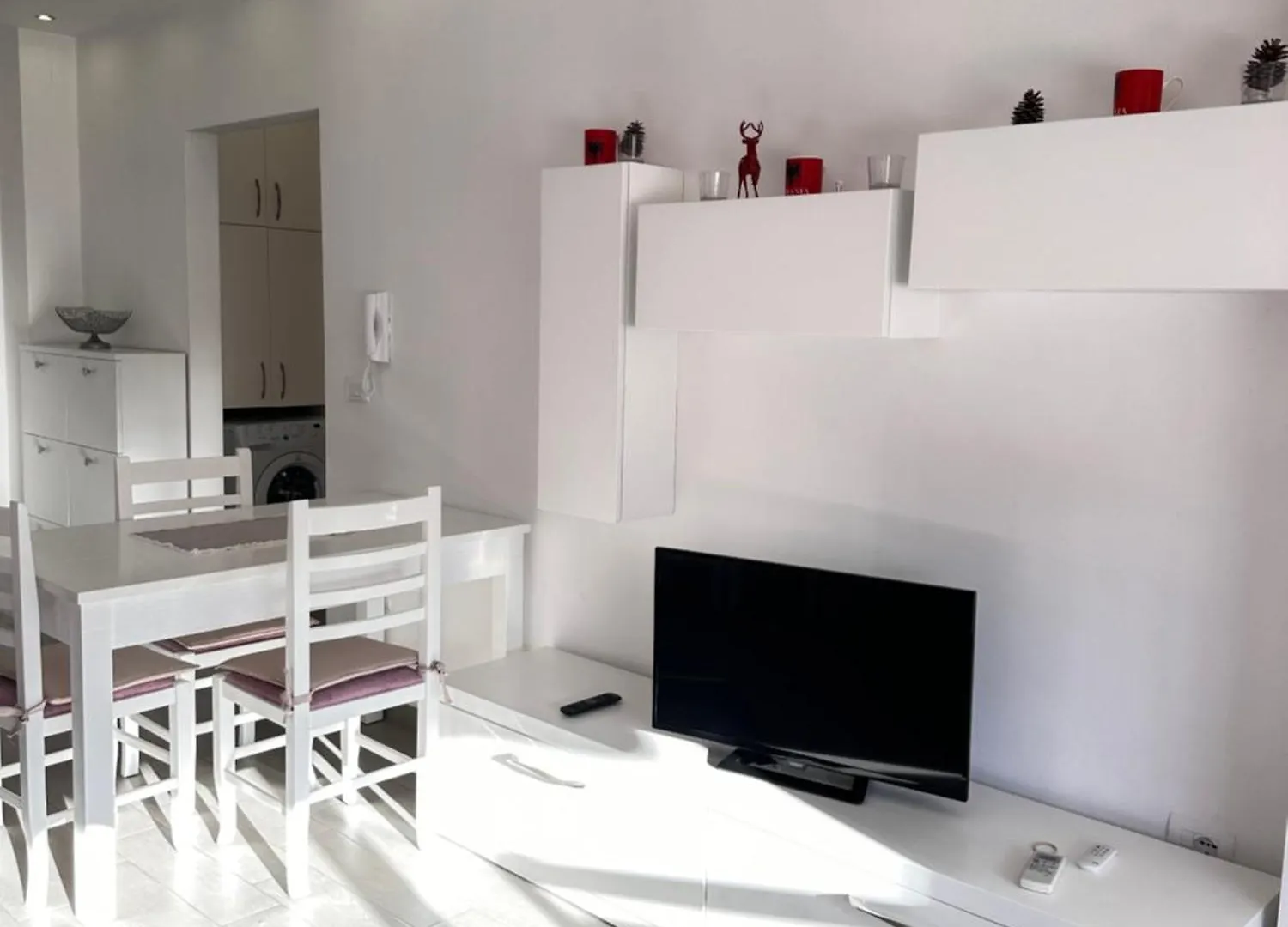 Rose Sea View Apartment Sarande 0*,